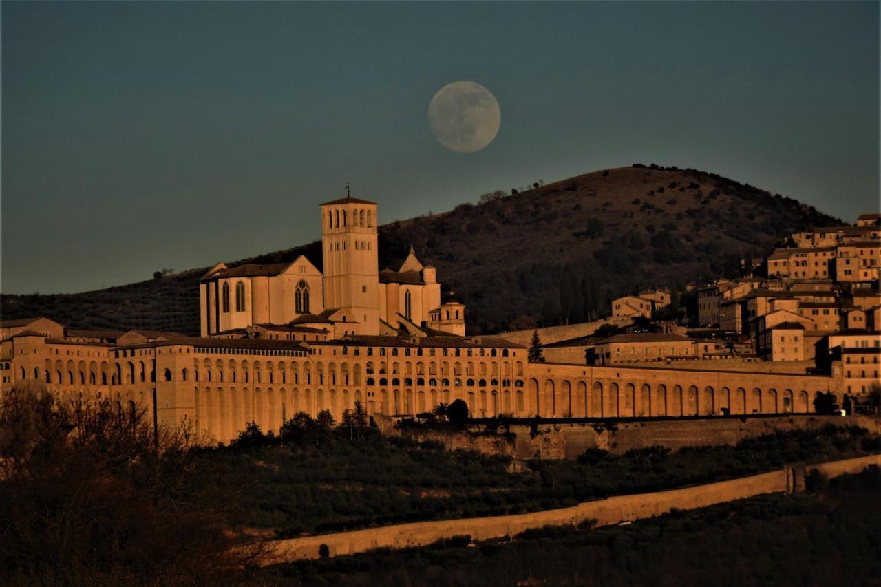 Da Franca Acomodação com café da manhã Assisi Exterior foto